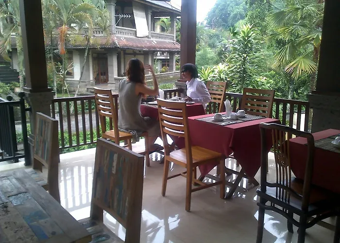 Villa Sonia Bisma Hotel 3*